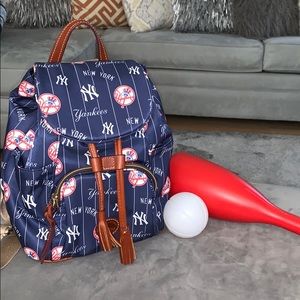NWT- D&B New York Yankees Med  Murphy Backpack
